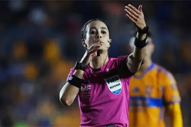 Katia Itzel reaviva la pol&eacute;mica y lanza mensaje a Sergio Bueno