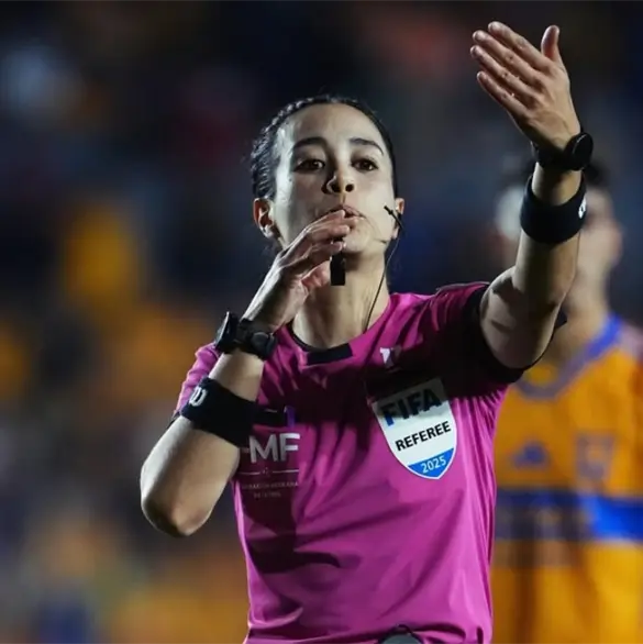 Katia Itzel reaviva la polémica y lanza mensaje a Sergio Bueno Katia Itzel reaviva la polémica y lanza mensaje a Sergio Bueno