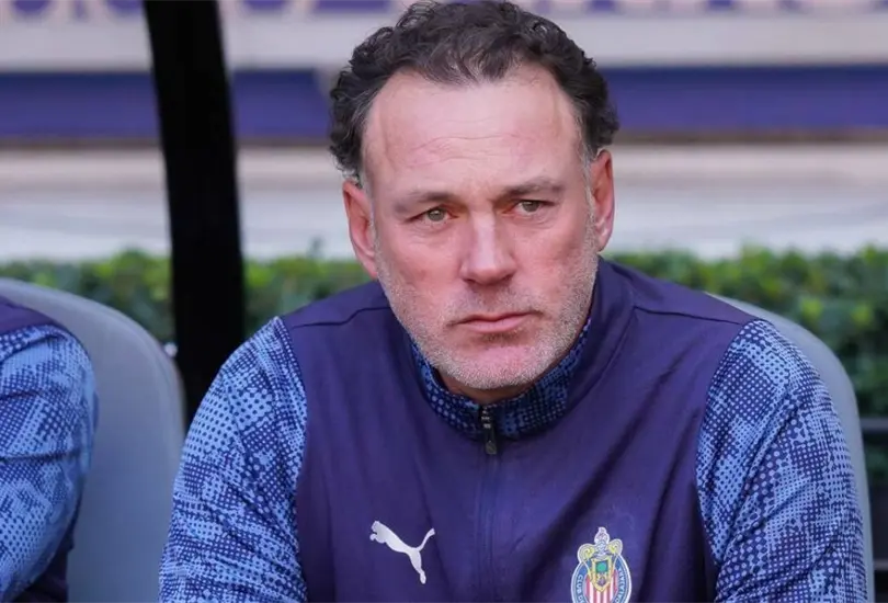 Milito ya tom&oacute; una decisi&oacute;n para el arco de Chivas