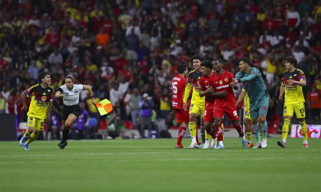  Bronca total: América vence a Toluca en cierre caliente 