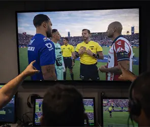 &iexcl;No se anula el triunfo de Pumas! FMF niega uso indebido del VAR