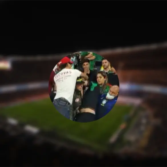 Aficionados manchan de violencia el M&eacute;xico vs Brasil en el Estadio Azteca