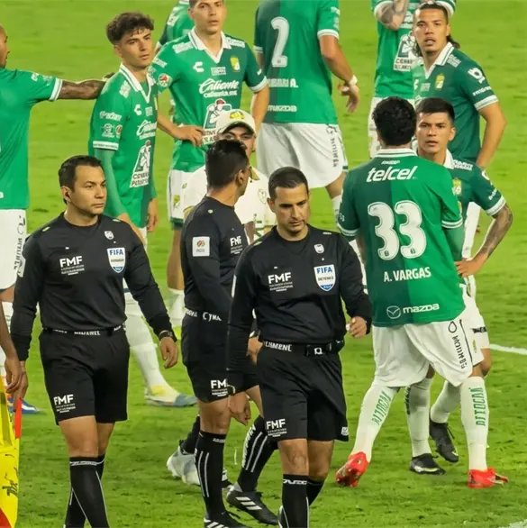 &iexcl;Esc&aacute;ndalo! C&eacute;sar Ramos habr&iacute;a ido a provocar a jugadores del Le&oacute;n | VIDEO