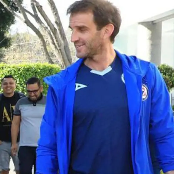 &iquest;Tambi&eacute;n se va Iv&aacute;n Alonso? Lo que se sabe de la reuni&oacute;n en Cruz Azul