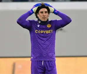 &iquest;Y as&iacute; va al Mundial 2026? Memo Ochoa comete oso monumental en Chipre