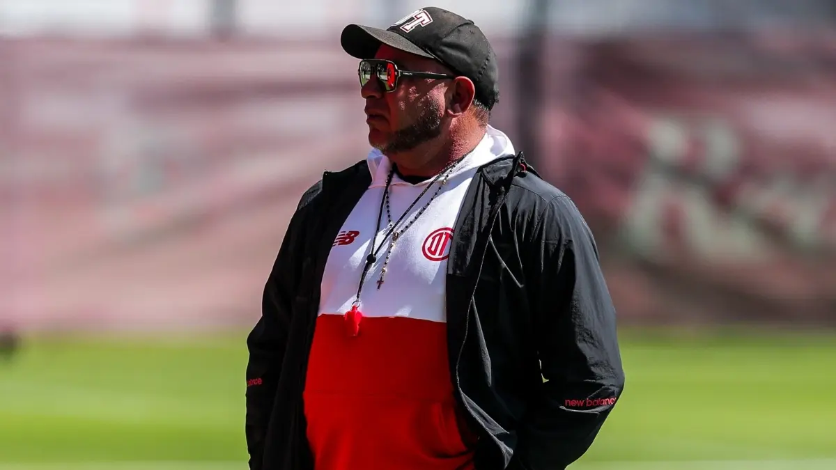  Mohamed aceptó con calma el retiro del permiso, pero dejó claro que Toluca entrenó con Vega y Gallardo. 