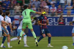 La agresi&oacute;n de Andrada, ex Liga MX, sacude Espa&ntilde;a