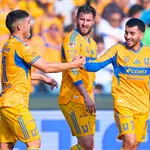 &iexcl;Tigres a la liguilla! golea en una noche especial para Gignac