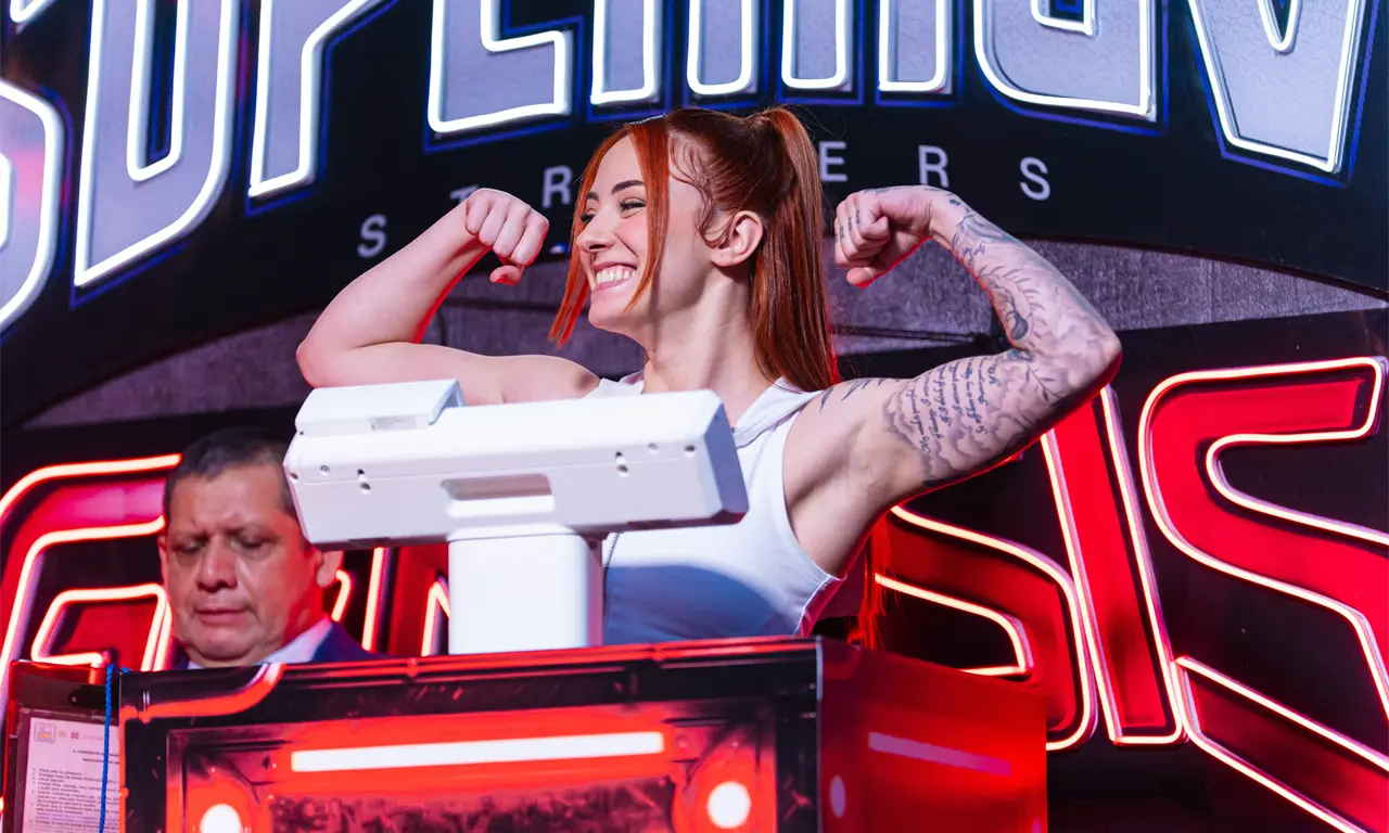  Ari Geli quedó fuera del cartel por complicaciones de salud, según informó Supernova Boxing. 