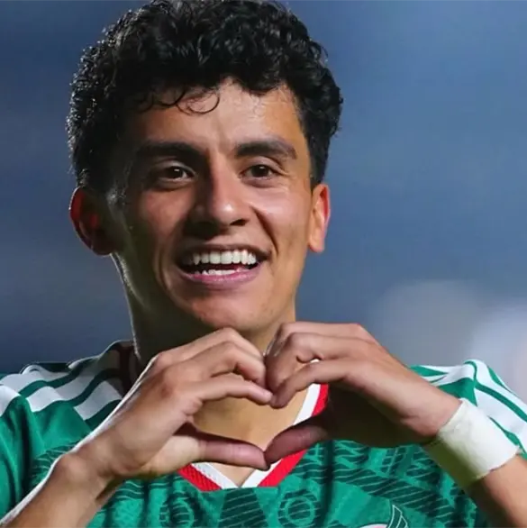 &iquest;Se mete Richy Ledezma? Surge opci&oacute;n mundialista para el jugador de Chivas