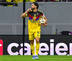 Henry Mart&iacute;n vuelve a anotar gol casi un a&ntilde;o despu&eacute;s... y de penal