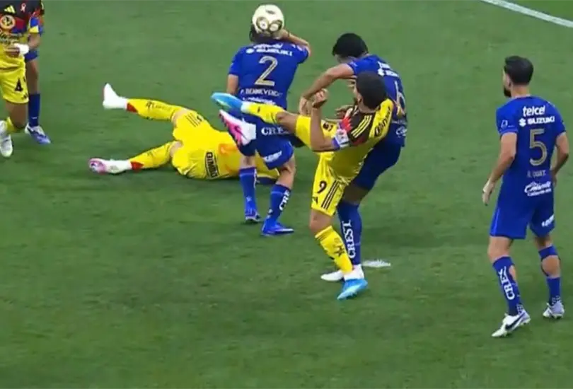 Pol&eacute;micas en Am&eacute;rica vs Pumas