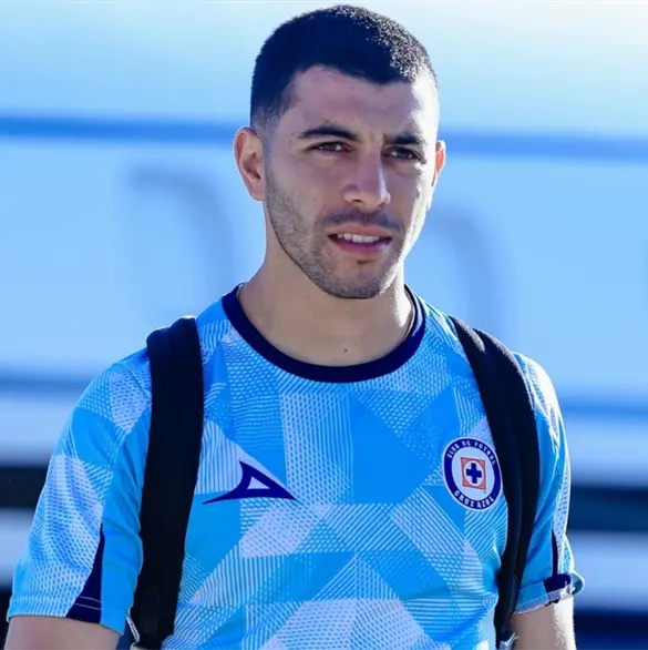 &iquest;Cruz Azul sigue el ejemplo de Chivas con Erik Lira? Esto se sabe