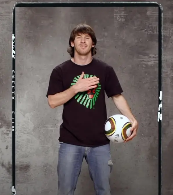 Messi en el video Waka Waka de Shakira