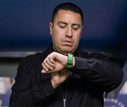 &iexcl;Amuleto! El exclusivo reloj de Efra&iacute;n Ju&aacute;rez con el que elimin&oacute; al Am&eacute;rica