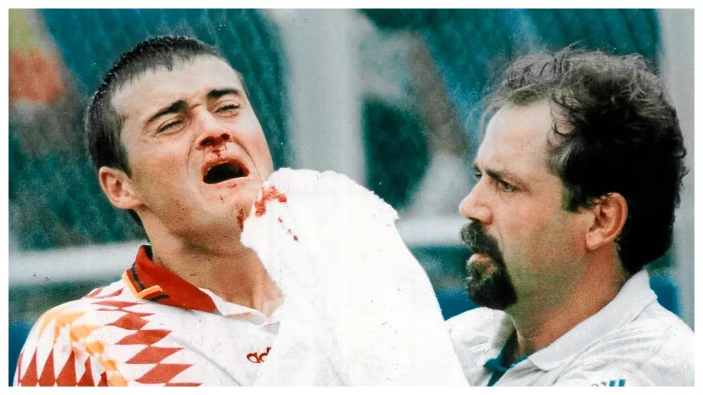 Luis Enrique sangrando de la nariz Mundial 1994
