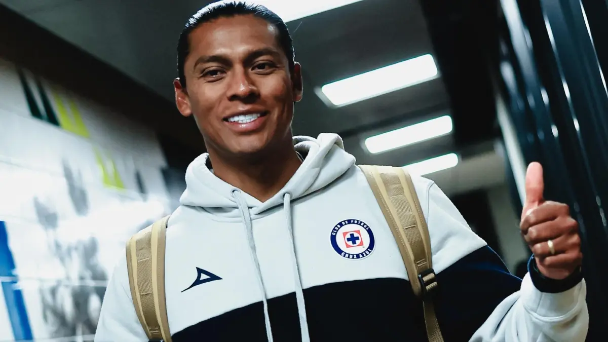  Joel Huiqui no está seguro en el banquillo celeste 