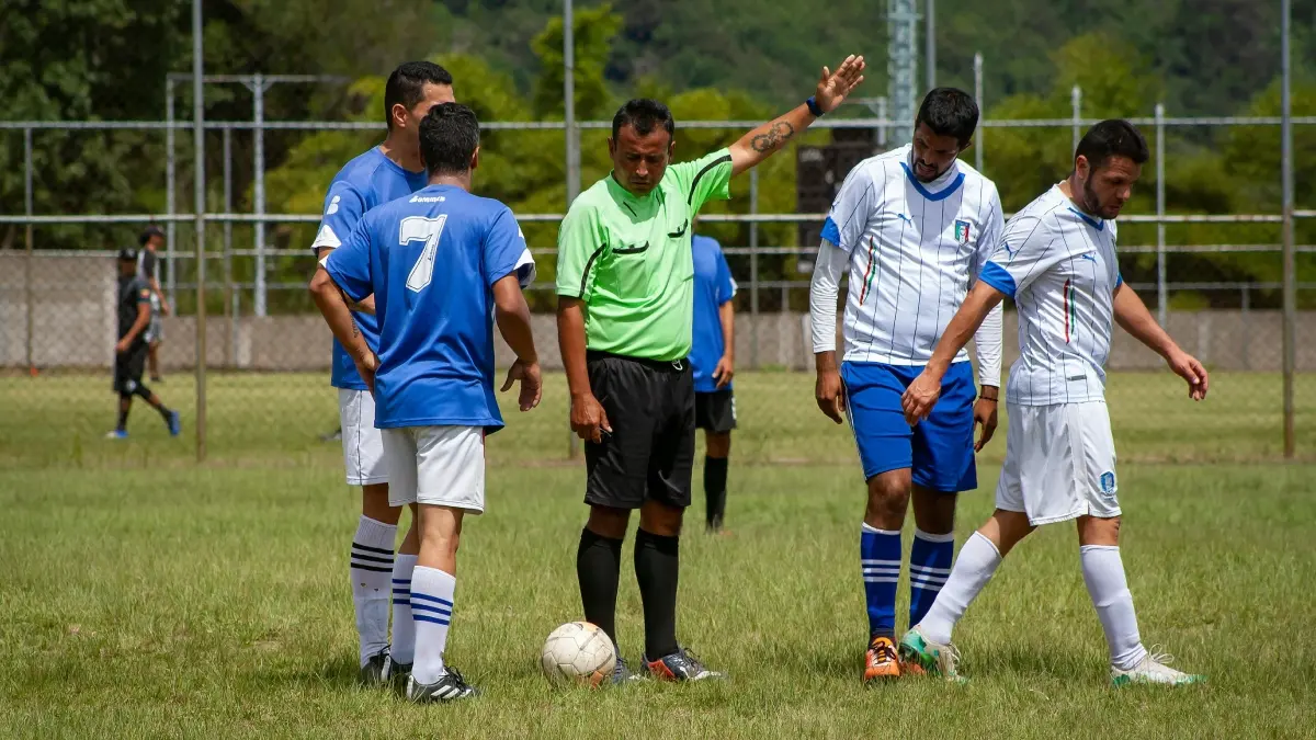  El VAR comienza a llegar a todos los niveles del fútbol 