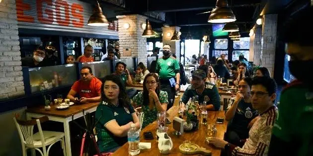 Restaurantes y bares durante un partido de Mexico Restaurantes y bares durante un partido de Mexico