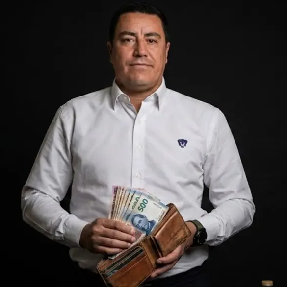 La fuerte multa que le caería a Efraín Juárez hablar del arbitraje La fuerte multa que le caería a Efraín Juárez hablar del arbitraje