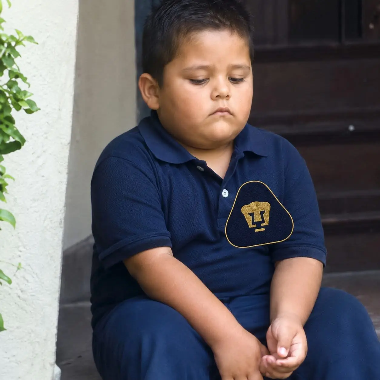 El hijo de Efraín triste porque debe ir a la escuela El hijo de Efraín triste porque debe ir a la escuela
