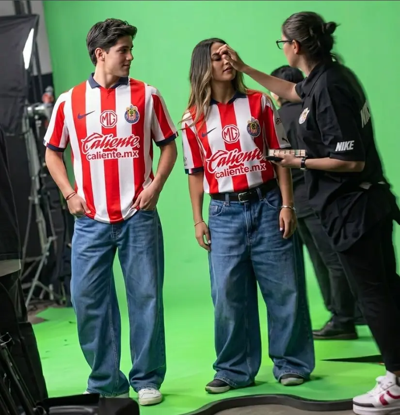 La supuesta nueva playera de Chivas La supuesta nueva playera de Chivas