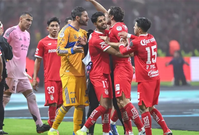 Bronca Toluca vs Tigres Bronca Toluca vs Tigres