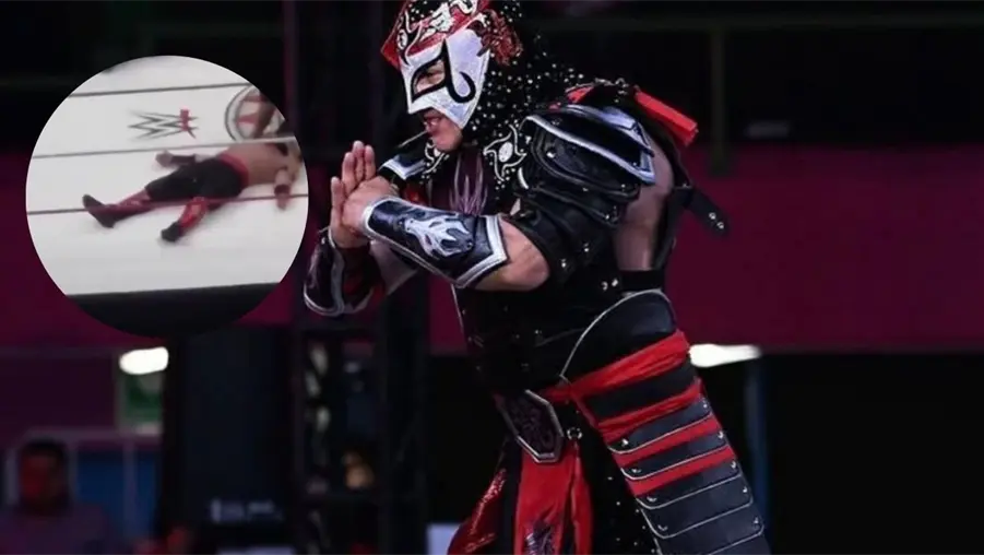 Luchador Octag&oacute;n Jr sale en camilla tras impactante golpe