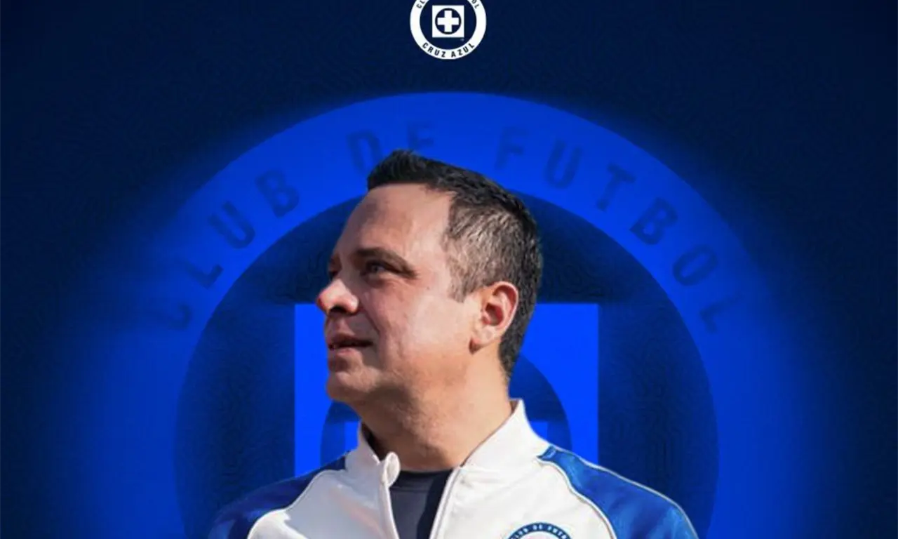  Víctor Velázquez fue reelegido y seguirá al frente de Cruz Azul hasta 2031. 