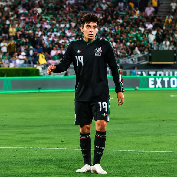 Gilberto Mora har&aacute; historia como el jugador m&aacute;s joven del Mundial 2026