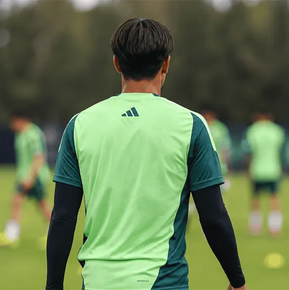 La Selección Mexicana suma a otro defensa central a sus entrenamientos La Selección Mexicana suma a otro defensa central a sus entrenamientos