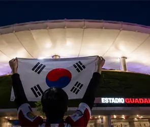Influencer de Corea del Sur sufre racismo en el Estadio Guadalajara
