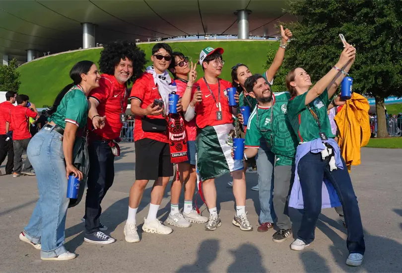 Aficionados ya están listos en el Estadio Guadalajara para el Corea vs Chequia Aficionados ya están listos en el Estadio Guadalajara para el Corea vs Chequia