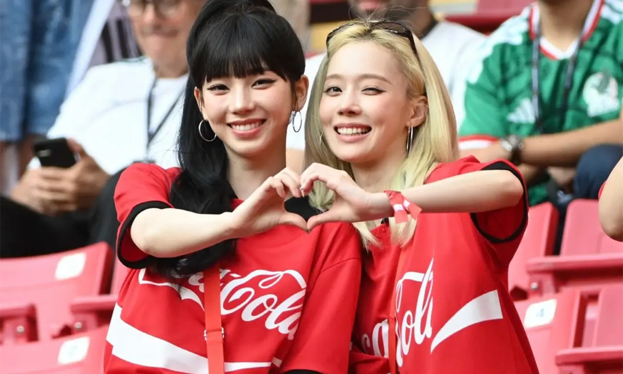  Karina y Winter de aespa vibraron en Guadalajara en el Corea vs Chequia 