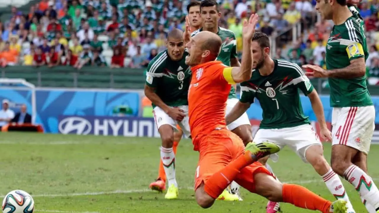  Aficionados reviven el no era penal 