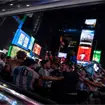 Mundial 2026: Argentinos y argelinos provocan campal en Time Square