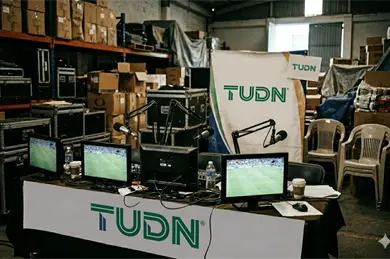 TUDN transmiti&oacute; desde bodegas improvisadas en vergonzosa revelaci&oacute;n