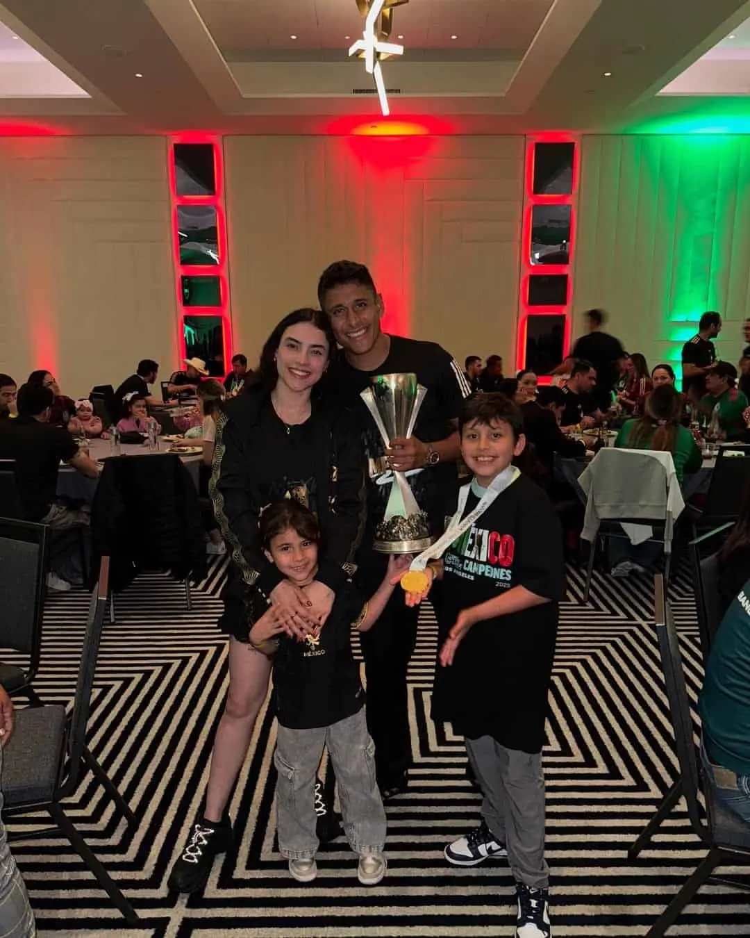 Tienen una maravillosa familia Tienen una maravillosa familia