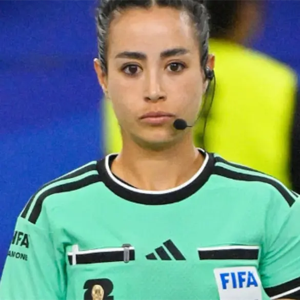 Katia Itzel recibe su primer partido como central en el Mundial 2026