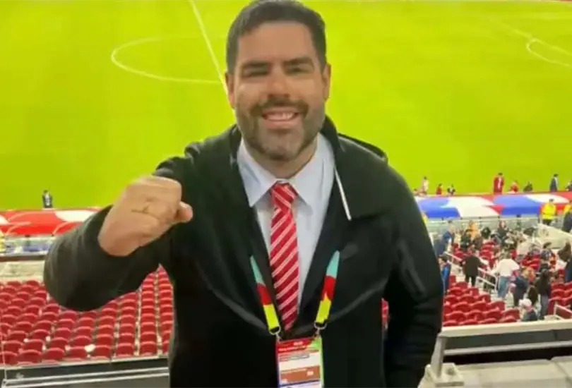 FIFA expulsa a periodista paraguayo