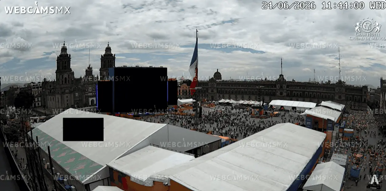 La afición comienza a llegar al zócalo La afición comienza a llegar al zócalo
