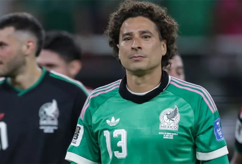 Una marca adelant&oacute; la titularidad de Memo Ochoa vs Chequia