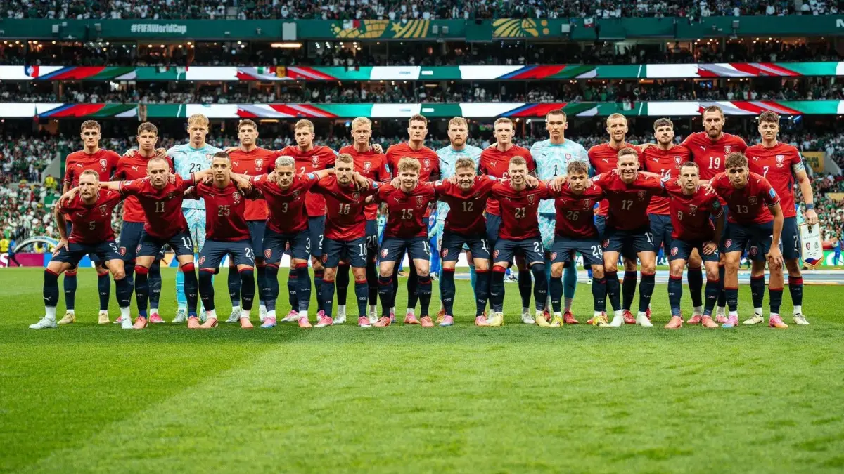  Chequia dejó un gran gesto al irse del Estadio Azteca 