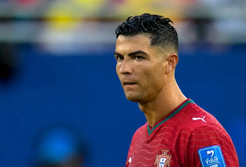 Cristiano busca el liderato con Portugal