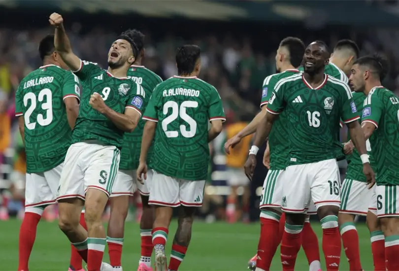 La Selección Mexicana salió con premio del Estadio Azteca La Selección Mexicana salió con premio del Estadio Azteca