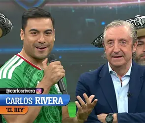 Carlos Rivera sacudi&oacute; El Chiringuito con "El Rey" y "Cielito Lindo"