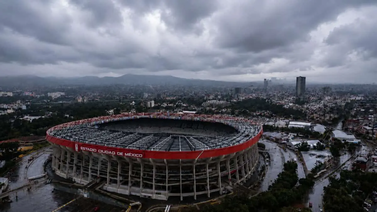  La tormenta amenaza el México vs Inglaterra 