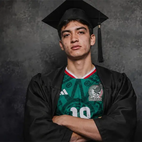 ¿Gilberto Mora fue a su graduación? Video revela lo que realmente pasó ¿Gilberto Mora fue a su graduación? Video revela lo que realmente pasó