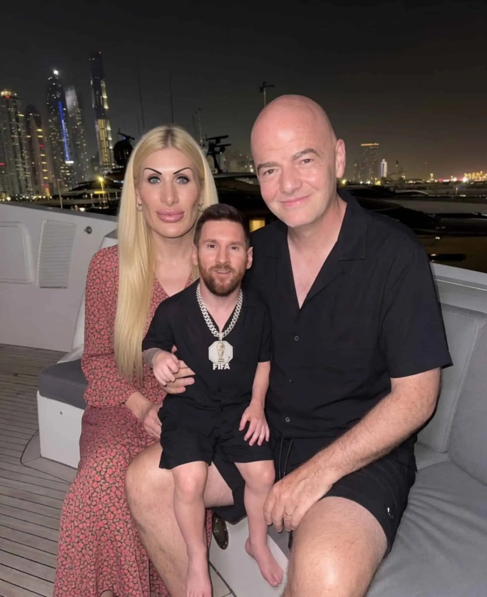 Una familia muy feliz, la familia FIFA