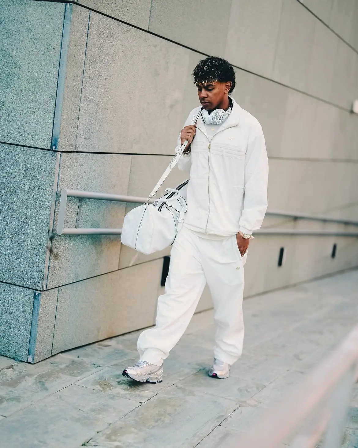 Con 18 a&ntilde;os apuesta por Chanel y joyer&iacute;a de lujo, futuro fashionista.  